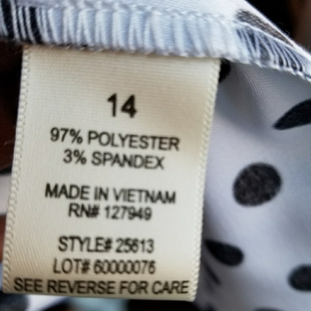 Sleeveless polka dot dress - Picture 5 of 8